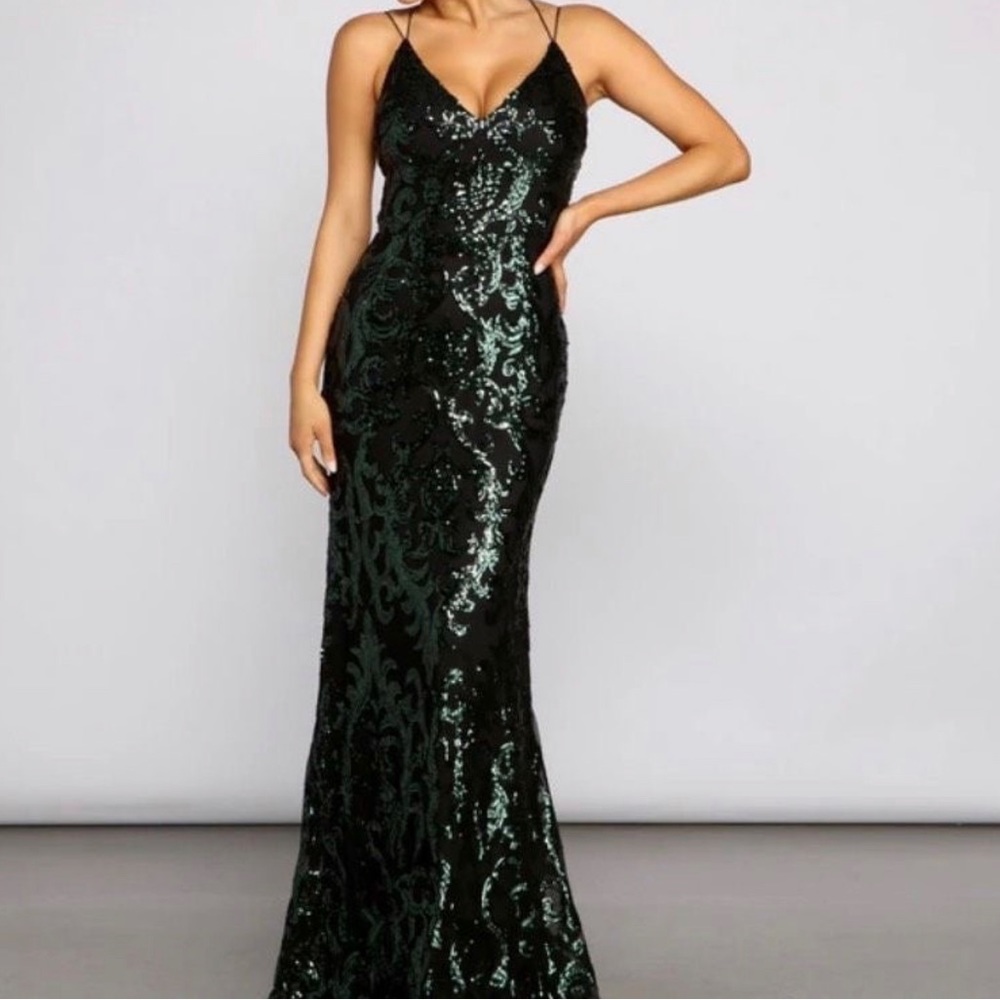 Emerald Green Sequin Embellished Formal (Prom) Gown/Dress